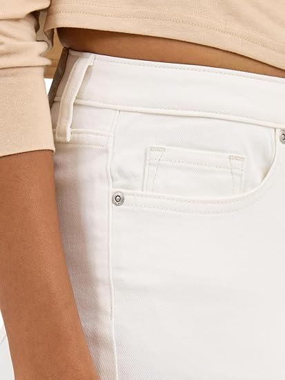 Lee Women's Legendary Mid Rise Bootcut Jean